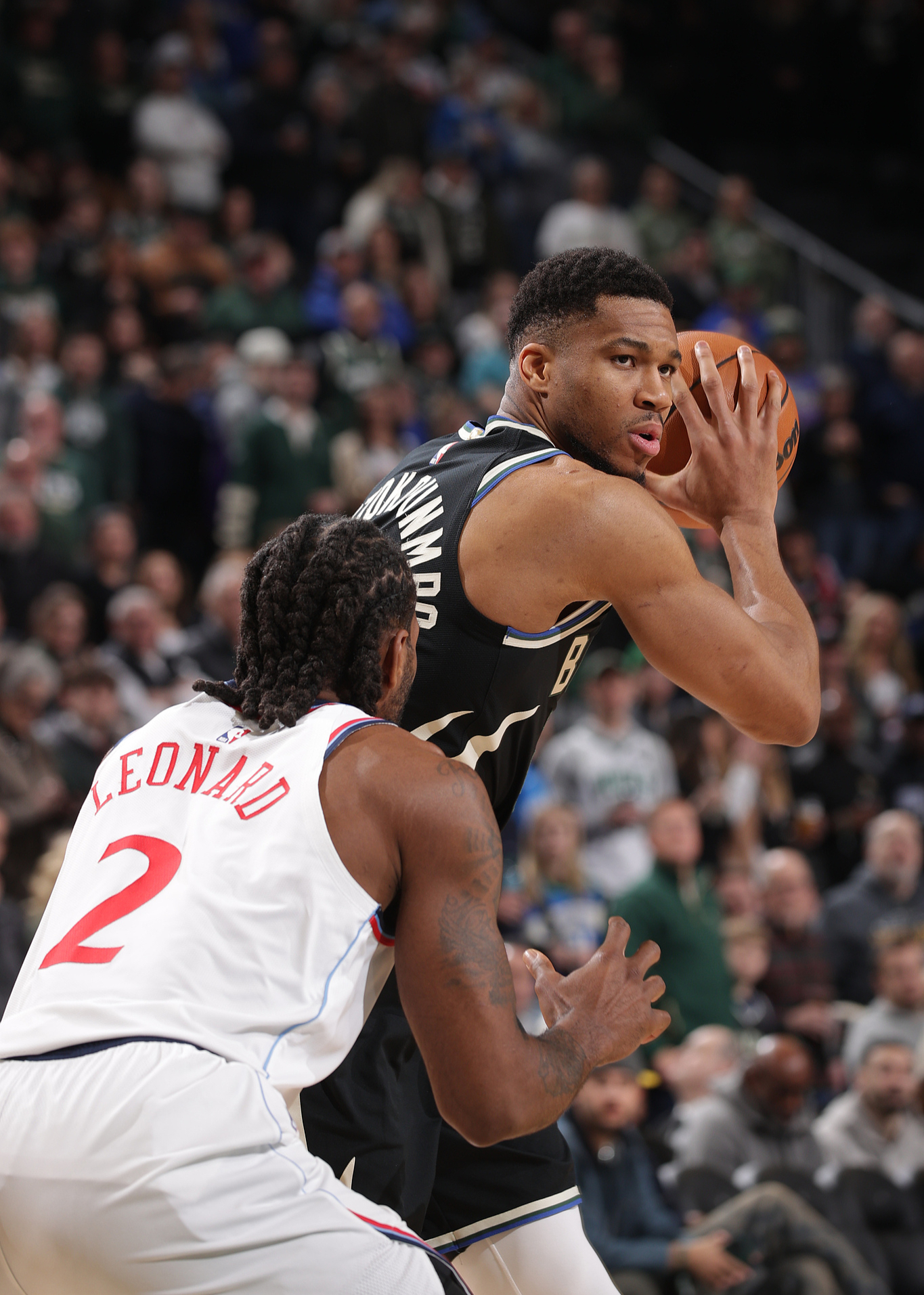 关于密尔沃基雄鹿迎NBA总决赛关键赛，赛前篮板制胜，赛场秩序良好，控场能力受关注的信息AC Milan Sports